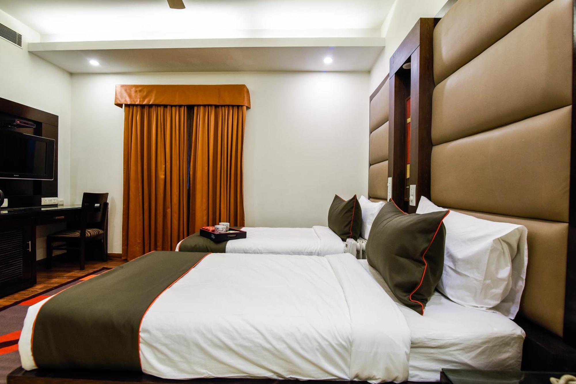Hotel O Venkata Sai Sadan Mathrusree Nagar Kondapur  Exterior foto